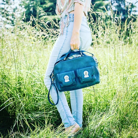 NWT - Firenze Italian leather satchel - Picture 3 of 7